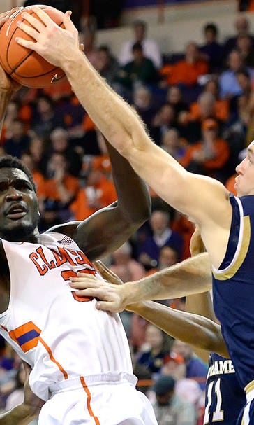 No. 10 Notre Dame prevails when Clemson game-winner clanks
